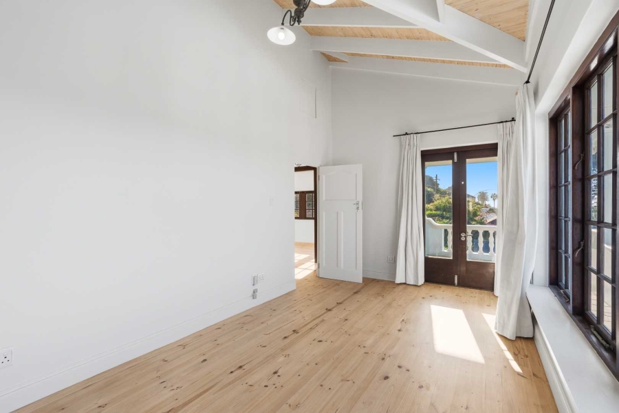4 Bedroom Property for Sale in Kalk Bay Western Cape